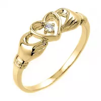 Buy Original Solitaire Claddagh Ring at Online Sale in Pakistan